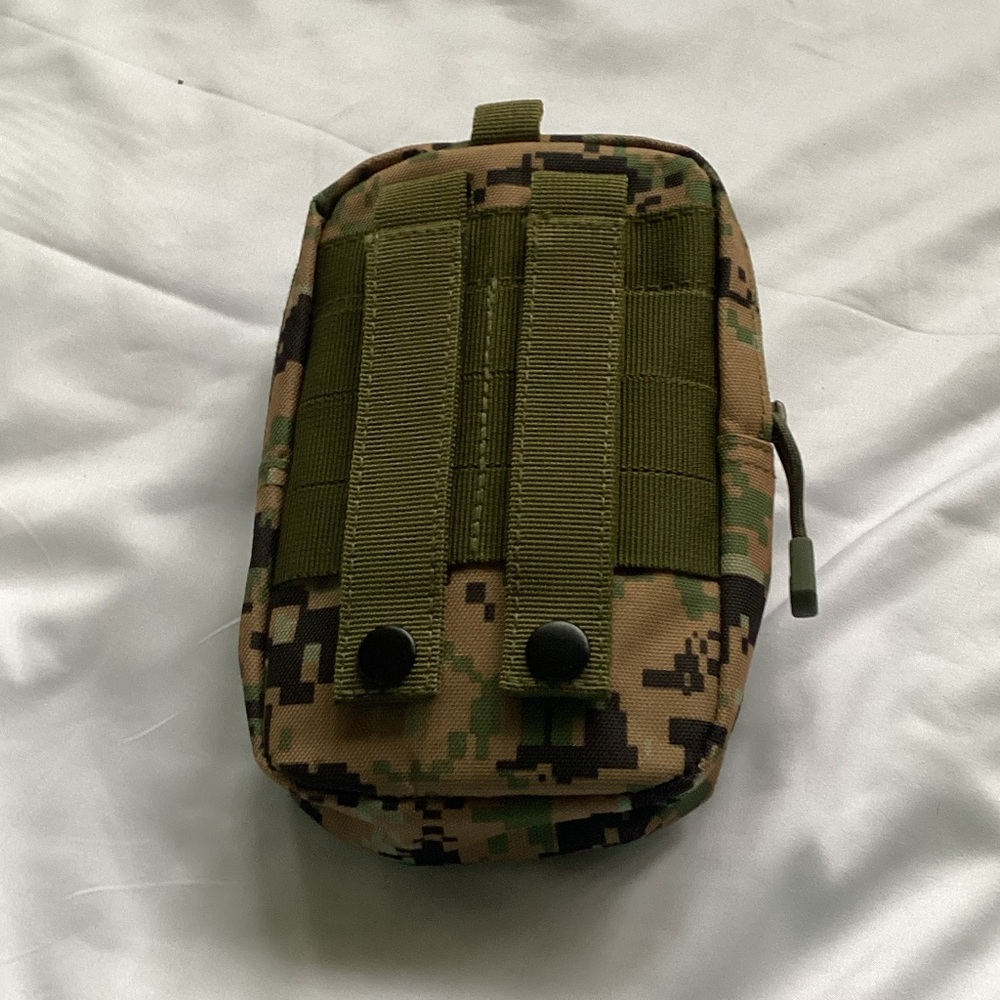 Camouflage Pouch and Blue Walkie Talkies - Picture 8 of 9